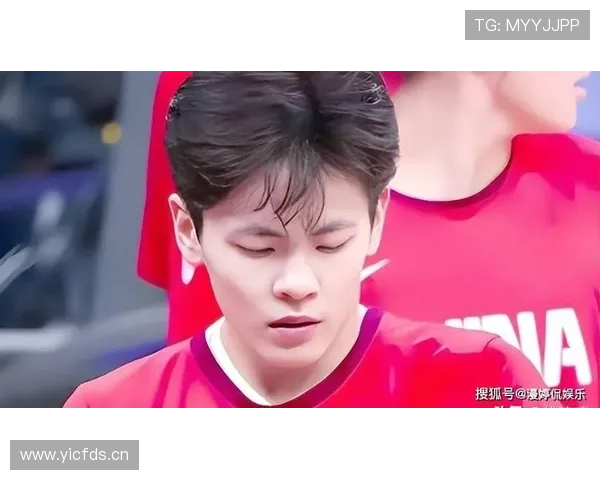 杨舒予家的冰箱里塞满了蛋白粉，连饮料都喝零卡的