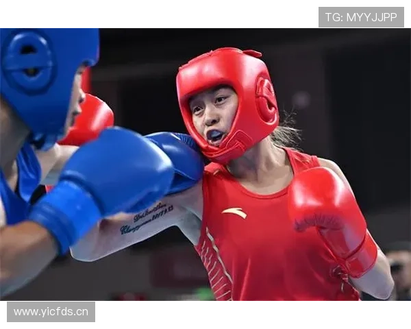 常园训练完直接拎爱马仕去吃米其林，这哪是拳击手啊