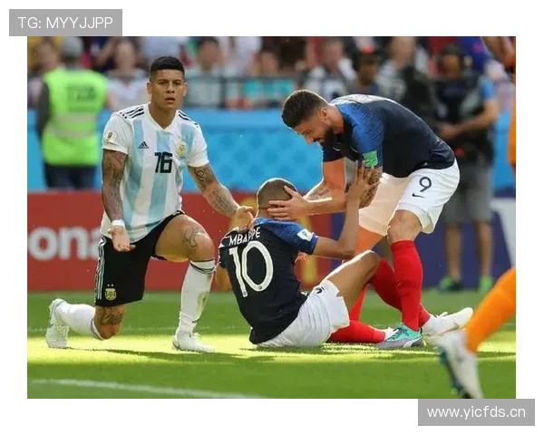 点球双触球判罚解析：什么时候算犯规，什么时候判有效？